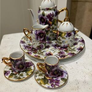 Formalities Pansy Tea Set with Gold Accents 10 piece Set